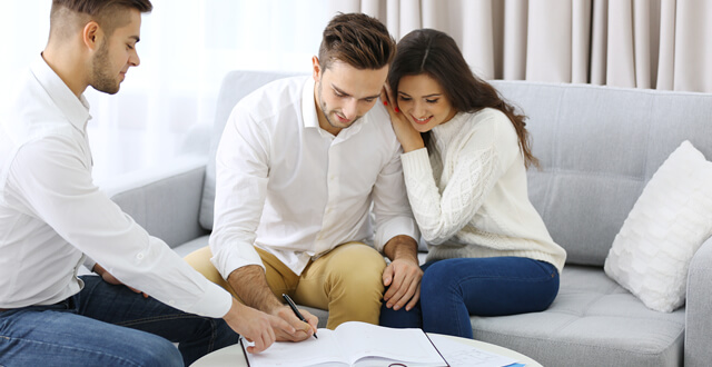 Choosing a Notary to Facilitate a Loan Signing